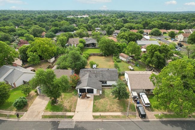 Bird's eye view with a residential view | Image 26