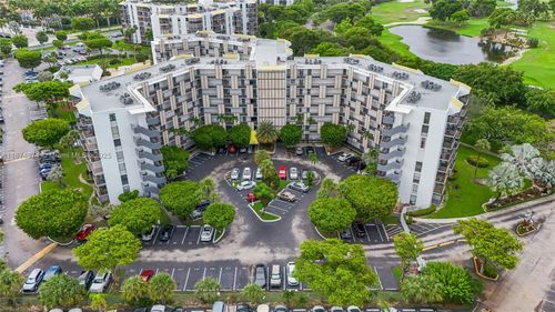 apt-416-20400 W Country Club Dr, Aventura, FL, 33180-1649 | Card Image
