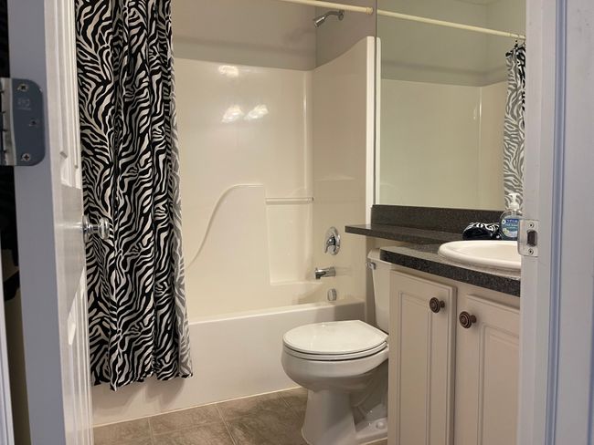 912 Spirea, Condo with 3 bedrooms, 3 bathrooms and null parking in Howell MI | Image 16