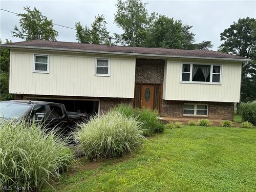 2501 26th Pl, Parkersburg, WV, 26101-7103 | Card Image