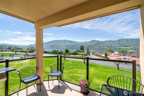 18-5-100 Lake Chelan Shores Dr, Chelan, WA, 98816-9868 | Card Image