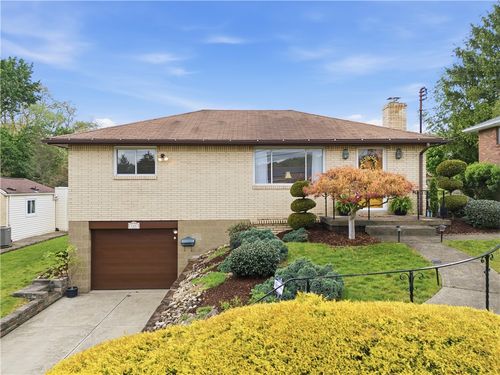 105 Adele Ave, Pittsburgh, PA, 15223-1404 | Card Image