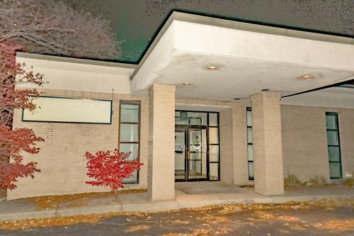 15261 Vincennes Rd, Phoenix, IL, 60426-2352 | Card Image