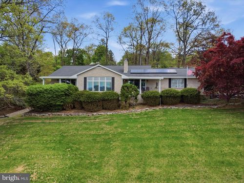 13741 Villa View Dr, WAYNESBORO, PA, 17268-9449 | Card Image