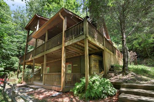 795 Kells Ridge Dr, Ellijay, GA, 30540-2353 | Card Image