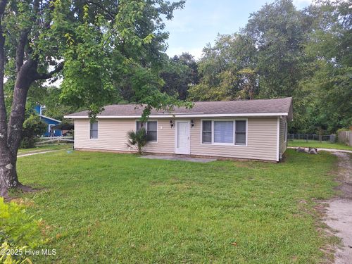 142 Florida Park Rd, Newport, NC, 28570-9159 | Card Image