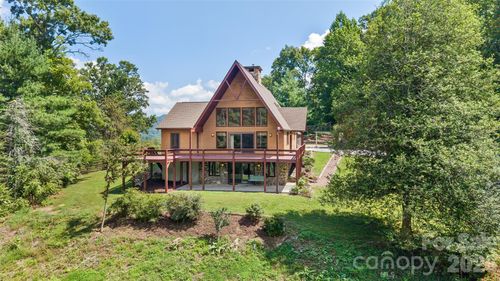 16 Spruce Way, Fairview, NC, 28730-8500 | Card Image