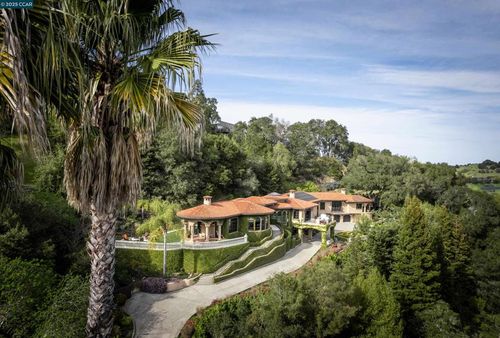 42 Tappan Ln, Orinda, CA, 94563-1332 | Card Image