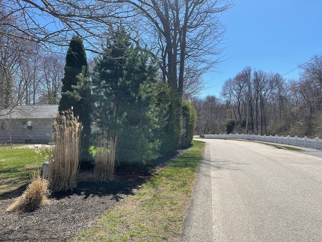 53 Beechwood St, House other with 3 bedrooms, 1 bathrooms and 5 parking in Cohasset MA | Image 14