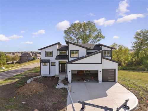 8901 Shady Bend Rd, Lenexa, KS, 66227-3020 | Card Image