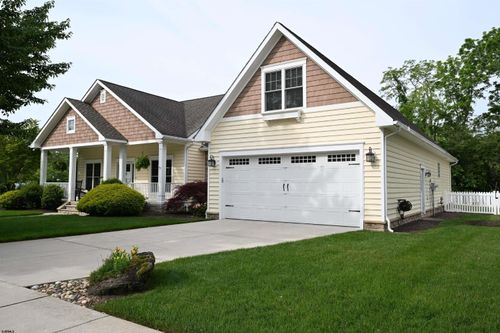 24 Scarlett Oak Cir, Egg Harbor Twp, NJ, 08234-7580 | Card Image