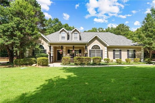 75 Masters Dr, Newnan, GA, 30265-1695 | Card Image