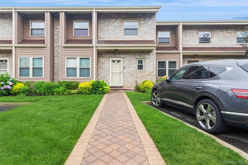 2845 Nicole Ct, Oceanside, NY, 11572-3349 | Card Image