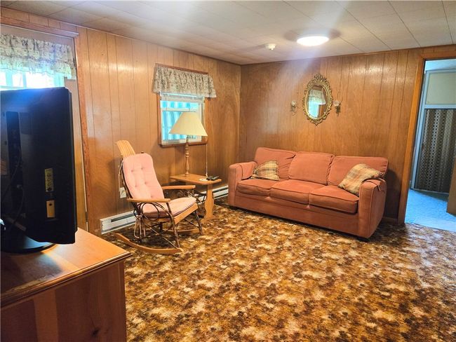 1126 Slate Point Rd, House other with 3 bedrooms, 1 bathrooms and 1 parking in Vandergrift PA | Image 15