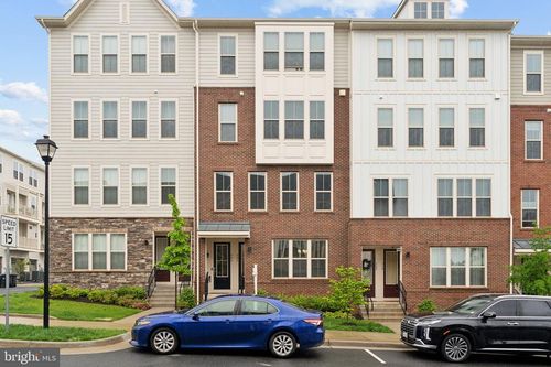 906 California Dr Ne, LEESBURG, VA, 20176-1848 | Card Image