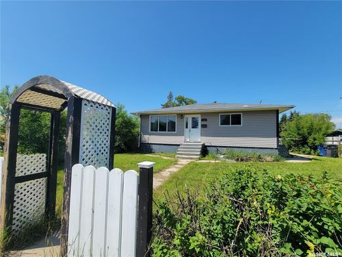 1191 110th St, North Battleford, SK, S9A2H5 | Card Image