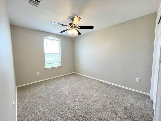 Secondary bedroom 2 | Image 17