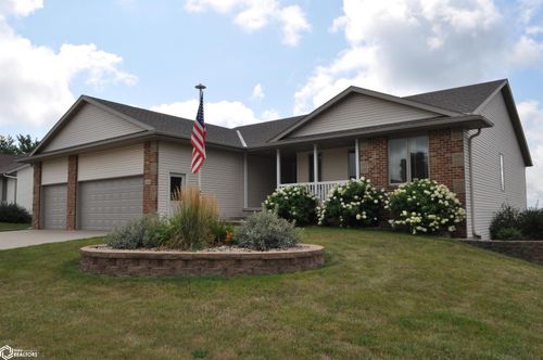 1112 Woodland Dr, Carroll, IA, 51401-3803 | Card Image