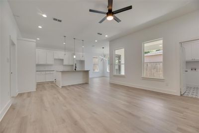 2636 Tanner Street, House other with 4 bedrooms, 2 bathrooms and null parking in Dallas TX | Image 2