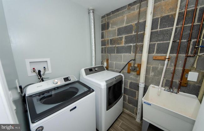 2440 Southgate Sq, Townhouse with 3 bedrooms, 4 bathrooms and null parking in RESTON VA | Image 24