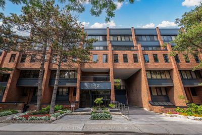 B2 - 142 Pears Ave, Condo with 2 bedrooms, 3 bathrooms and 1 parking in Toronto ON | Image 2