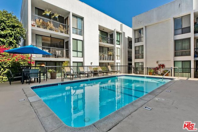 APT-418 - 906 N Doheny Dr, Condo with 1 bedrooms, 1 bathrooms and 1 parking in West Hollywood CA | Image 24
