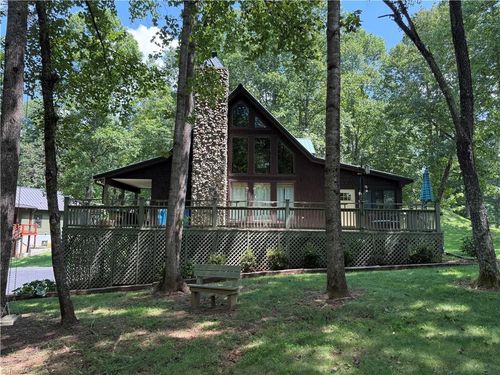 607 W Meadow Pkwy, Moravian Falls, NC, 28654-9851 | Card Image