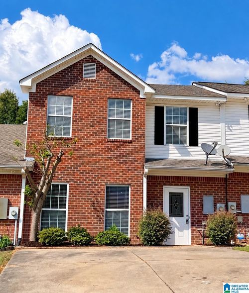 105 Shine Dr, Pelham, AL, 35124-1514 | Card Image