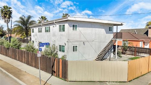 11513 Berendo, Los Angeles, CA, 90044 | Card Image