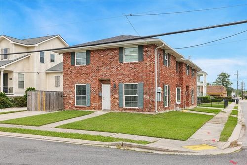 337 35th St, New Orleans, LA, 70124-1413 | Card Image
