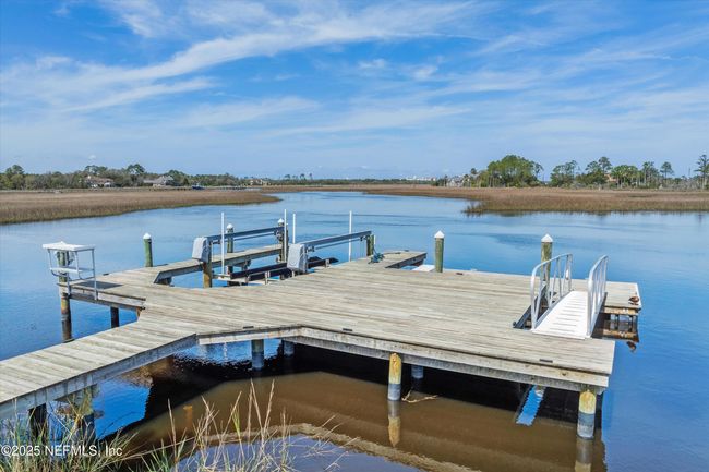 Dock w/ Boat Lift | Image 75