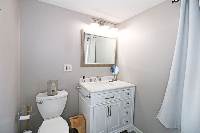 23 Sherman Ln, House other with 6 bedrooms, 3 bathrooms and 6 parking in Middletown RI | Image 25
