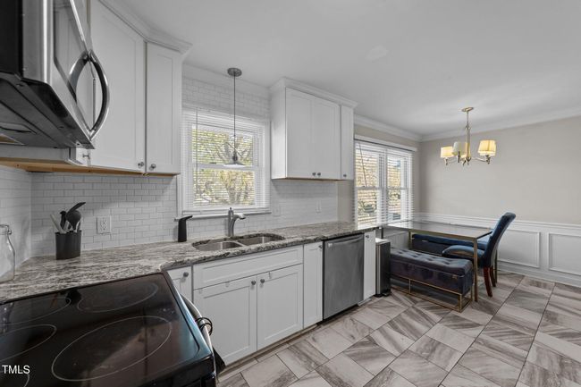 Kitchen | Image 8