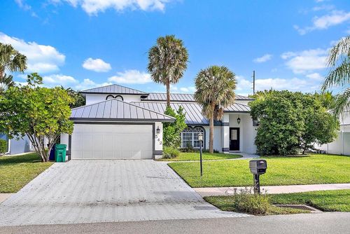 542 N Cypress Dr, Tequesta, FL, 33469-2692 | Card Image