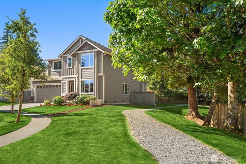 20322 10th Avenue W, Lynnwood, WA, 98036 | Card Image
