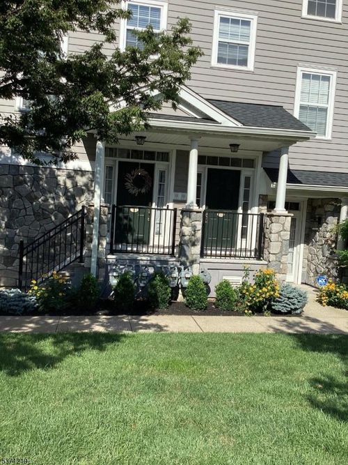 155 George Russell Way, Clifton, NJ, 07013-2729 | Card Image