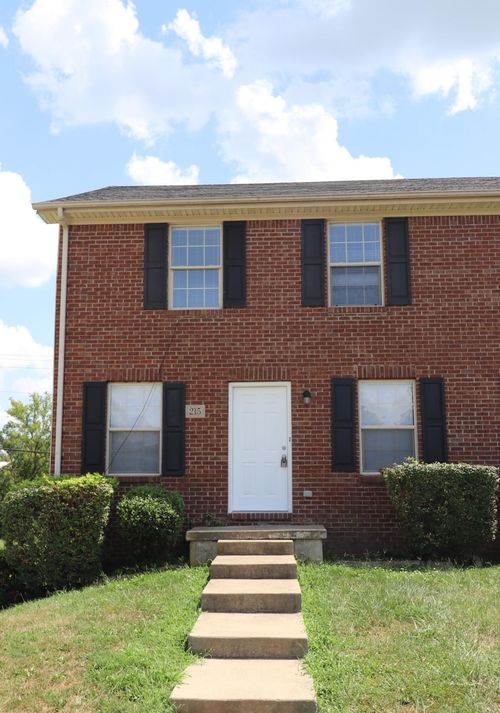 215 Elkchester Cir, Nicholasville, KY, 40356-1568 | Card Image