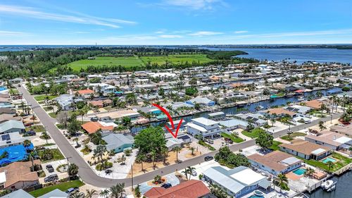 4216 Royal Palm Dr, Bradenton, FL, 34210-1313 | Card Image