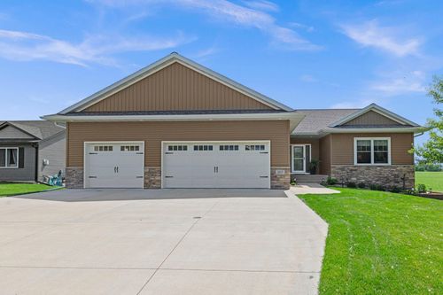 207 Bouldercrest Ave Ne, Owatonna, MN, 55060-6303 | Card Image