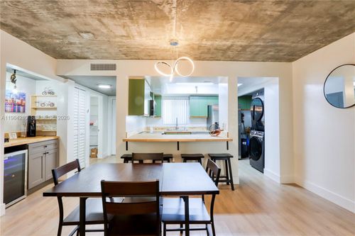 apt-307-201 Nw 7th St, Miami, FL, 33136-3909 | Card Image