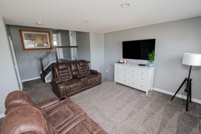 10217 125 Avenue, Home with 4 bedrooms, 3 bathrooms and 6 parking in Grande Prairie AB | Image 12