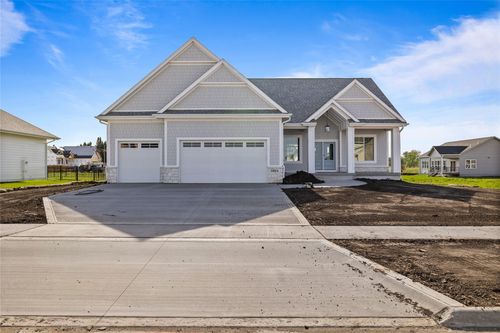 1911 Ne Pine Lake Circle, Ankeny, IA, 50021 | Card Image
