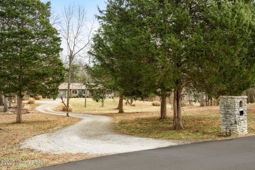 107 Creel Ln, Bardstown, KY, 40004 | Card Image