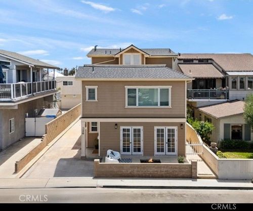 126 47th St, Newport Beach, CA, 92663-2506 | Card Image
