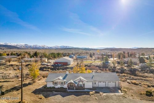 1359 Creek Dr, Gardnerville, NV, 89410-6627 | Card Image