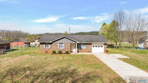 5316 Martin Ave Ne, Fort Payne, AL, 35967-8143 | Card Image