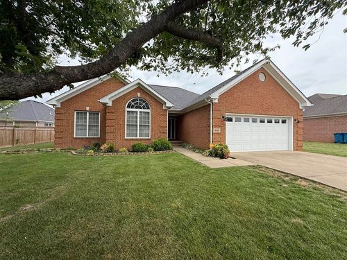 1025 Trillium Ln, Bowling Green, KY, 42104-5561 | Card Image