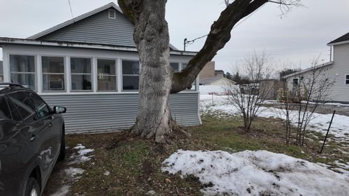 23 Riverside Ave, Plattsburgh, NY, 12901-3630 | Card Image