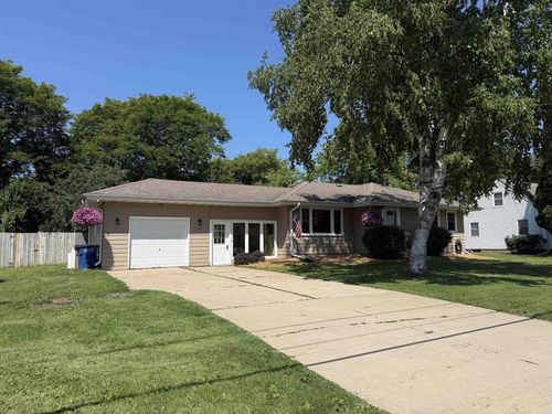 151 S Oakwood Road, Algoma, WI, 54904 | Card Image
