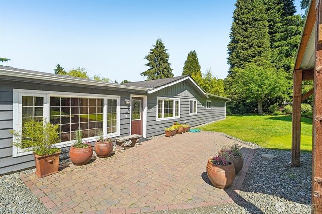 11112 E Riverside Dr, House other with 3 bedrooms, 3 bathrooms and 2 parking in Bothell WA | Image 32
